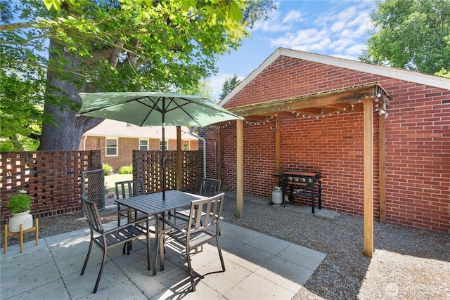 1510 N Mason Ave, Tacoma, WA 98406 - view of patio featuring outdoor dining space