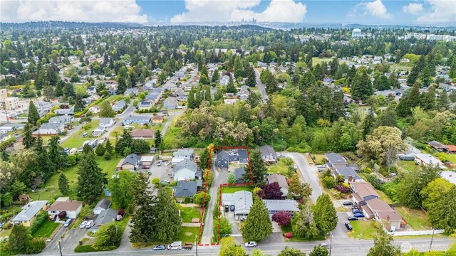 810 SW 124th St, Burien, WA 98146 - aerial overview of property's location featuring property parcel outlined and nearby suburban area