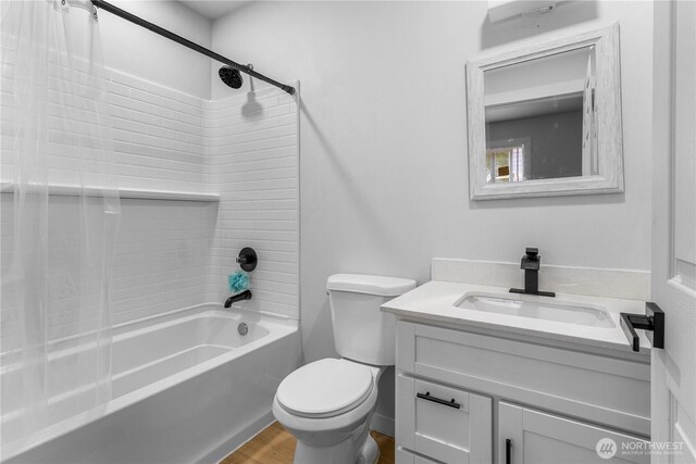 810 SW 124th St, Burien, WA 98146 - full bath with shower / bath combination, vanity, toilet, and wood finished floors