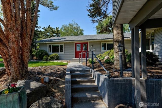 3579 NW Dodson Rd, Ephrata, WA 98823 - view of front facade with french doors