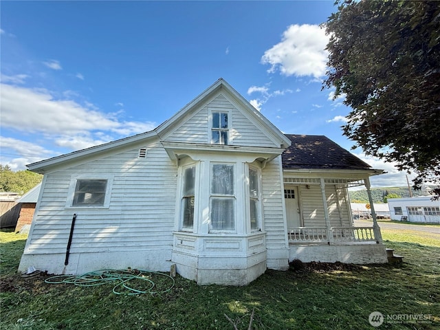 212 N 4th St, Dayton, WA 99328 - view of property exterior with a porch