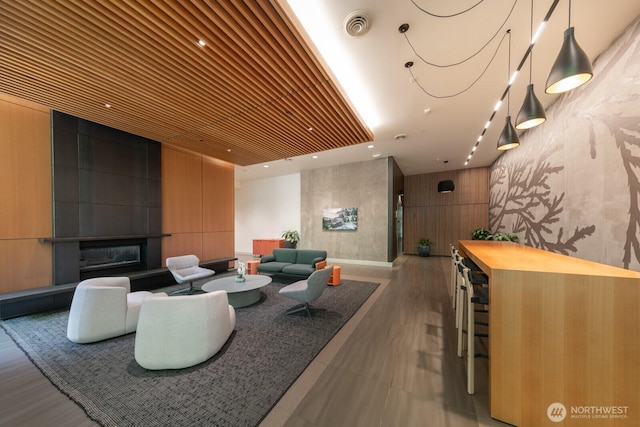 530 Broadway E Unit 124, Seattle, WA 98102 - community lobby with recessed lighting