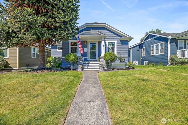 6311 46th Ave SW, Seattle, WA 98136 - view of front of property featuring a front lawn