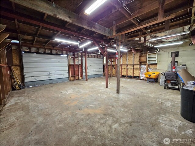 810 H St, Forks, WA 98331 - view of garage