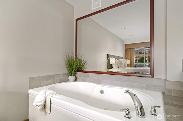 322 W Woodin Ave Unit 711, Chelan, WA 98816 - full bath with a tub with jets