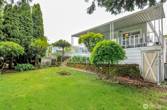 2101 S 324th St Unit 136, Federal Way, WA 98003 - view of grassy yard featuring stairs