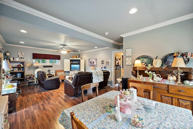 1027 S 60th St, Tacoma, WA 98408 - dining area with wood finished floors, a ceiling fan, recessed lighting, ornamental molding, and baseboards