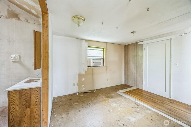 3122 Oas Dr W, University Place, WA 98466 - spare room with a sink and cooling unit