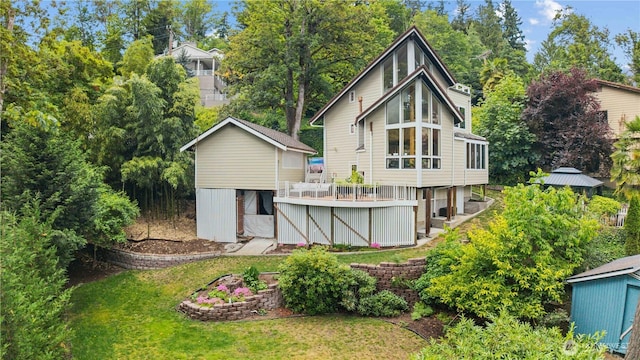 8526 E Mercer Way, Mercer Island, WA 98040 - back of house featuring a lawn