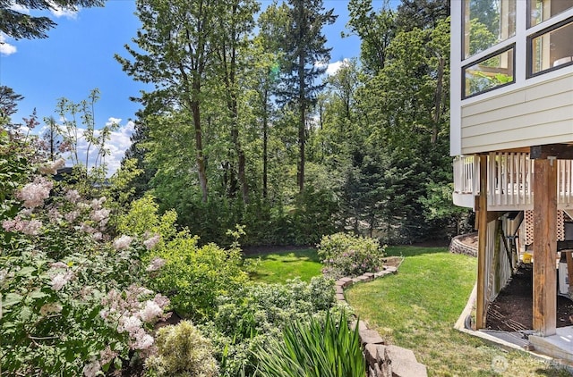 8526 E Mercer Way, Mercer Island, WA 98040 - view of green lawn