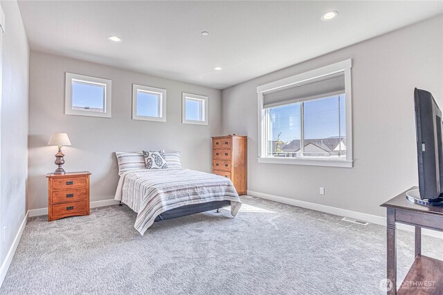 985 Spring Mountain Dr, Wenatchee, WA 98801 - bedroom with carpet floors and recessed lighting