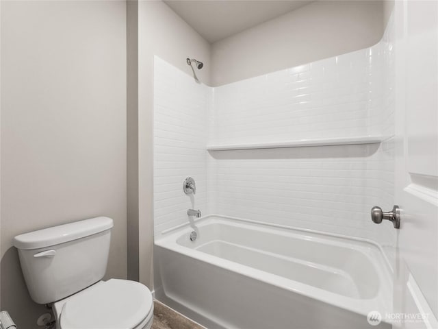 28305 74th Dr NW Unit 89, Stanwood, WA 98292 - bathroom with toilet and shower / washtub combination