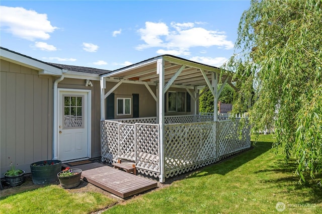 2610 E Section St Unit 115, Mount Vernon, WA 98274 - back of property with a yard