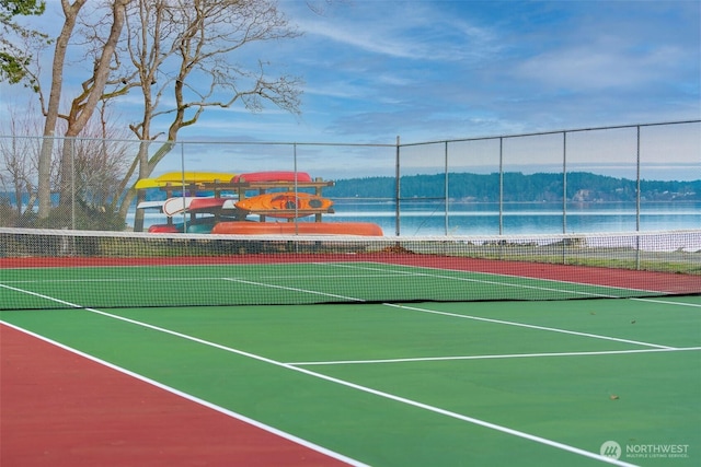 447 E Pointes Dr E, Shelton, WA 98584 - view of tennis court featuring a water view
