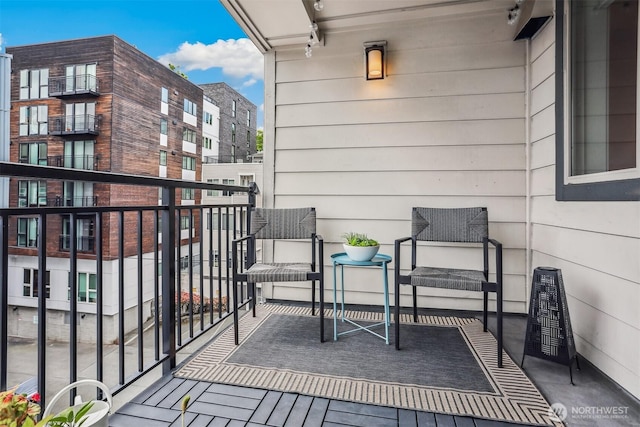 769 Hayes St Unit 504, Seattle, WA 98109 - view of balcony
