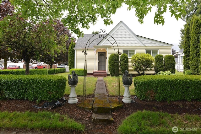 1605 7th Ave, Longview, WA 98632 - view of front of property featuring a front yard