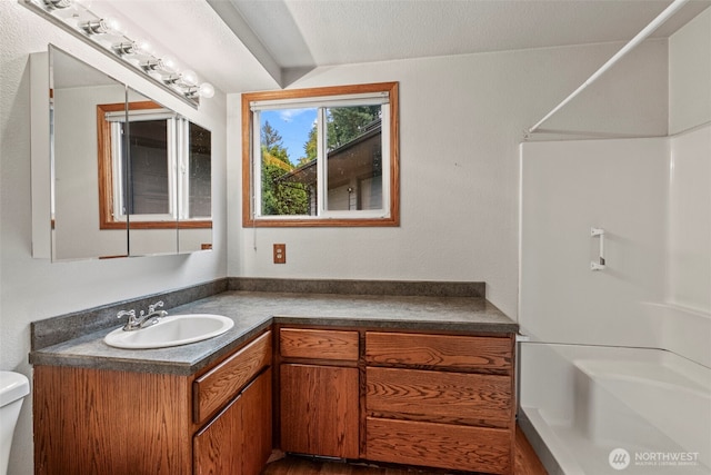 58 Pacific Pl, Longview, WA 98632 - bathroom featuring vanity, toilet, and shower / bathtub combination