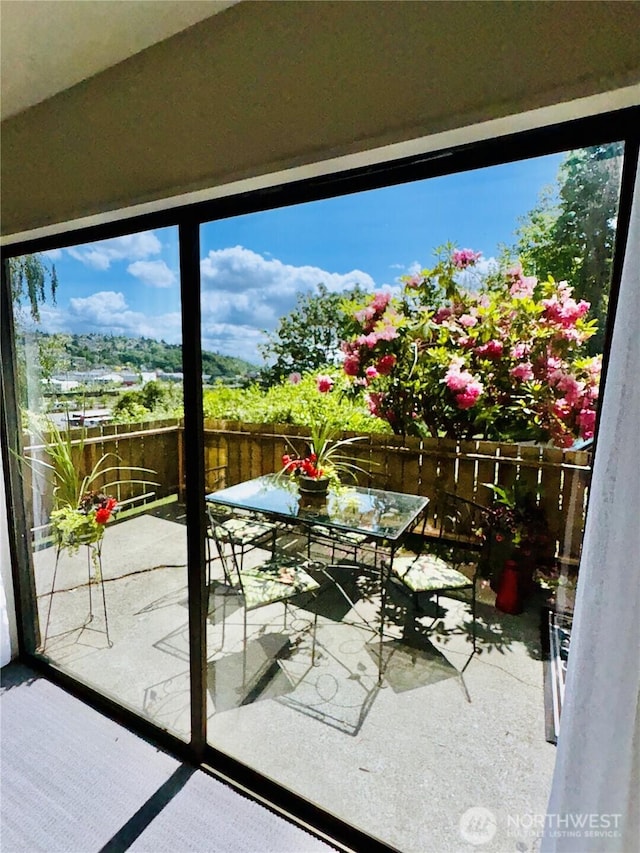 2550 Thorndyke Ave W Unit 205, Seattle, WA 98199 - photo 5