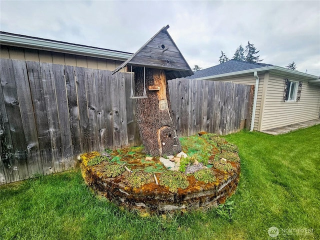 10915 Davisson Rd SW, Lakewood, WA 98499 - exterior view of fence
