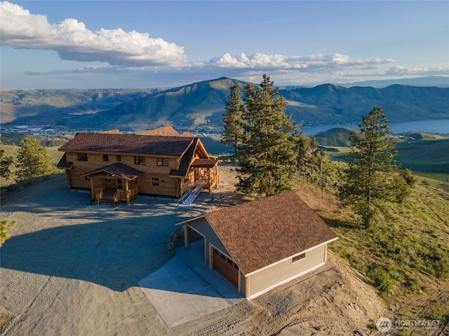 1831 Cottontail Ln, Chelan, WA 98816 - aerial view of property and surrounding area with a mountainous background