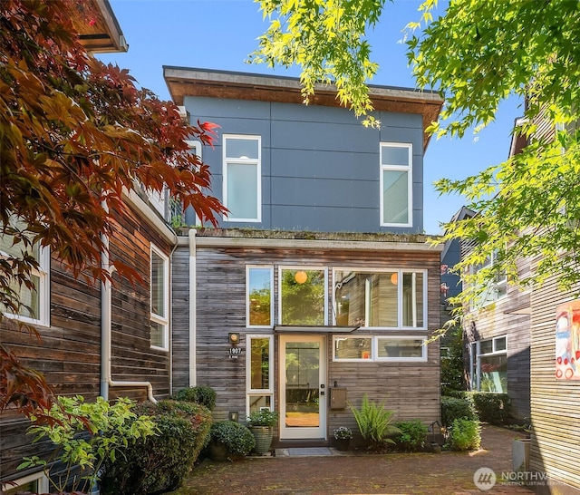 1907 E Pine St, Seattle, WA 98122 - view of back of house