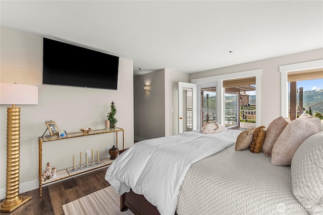 2336 Grand Ave, East Wenatchee, WA 98802 - bedroom featuring wood finished floors and access to exterior