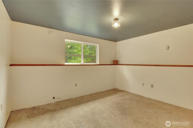 32030 83rd Dr NW, Stanwood, WA 98292 - spare room featuring concrete flooring