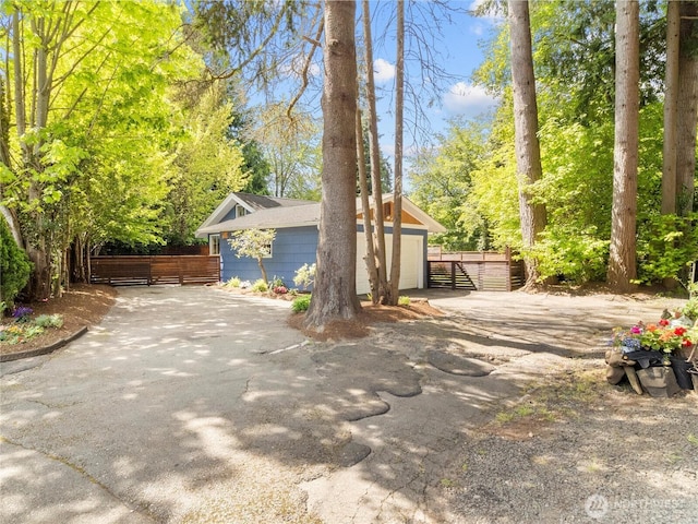 2101 Swanee Cir SE, Olympia, WA 98501 - garage featuring a gate