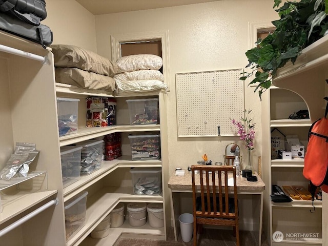 2702 N Levi St, Kennewick, WA 99338 - view of pantry