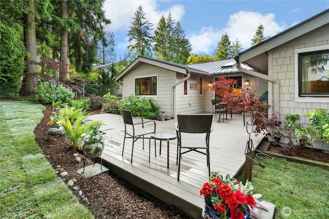 12211 SE 65th Pl, Bellevue, WA 98006 - view of wooden deck