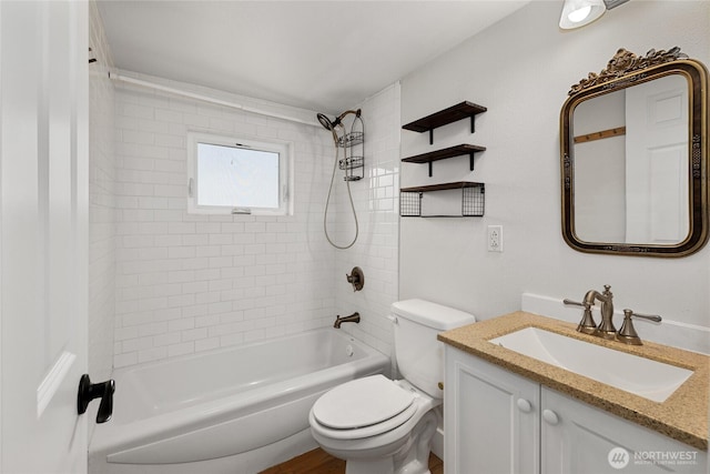 511 S 2nd St, Roslyn, WA 98941 - full bath with toilet, vanity, and shower / washtub combination