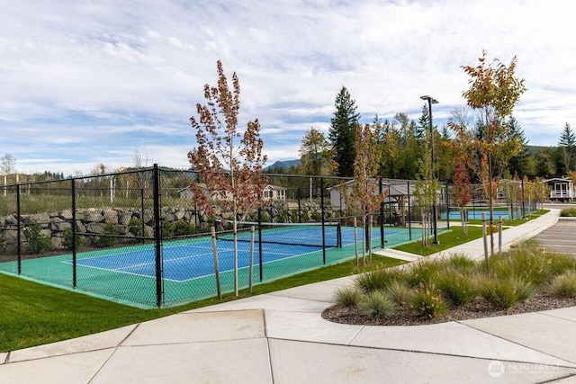 2076 Crystal Mountain Dr Unit 89, Enumclaw, WA 98022 - view of tennis court with fence