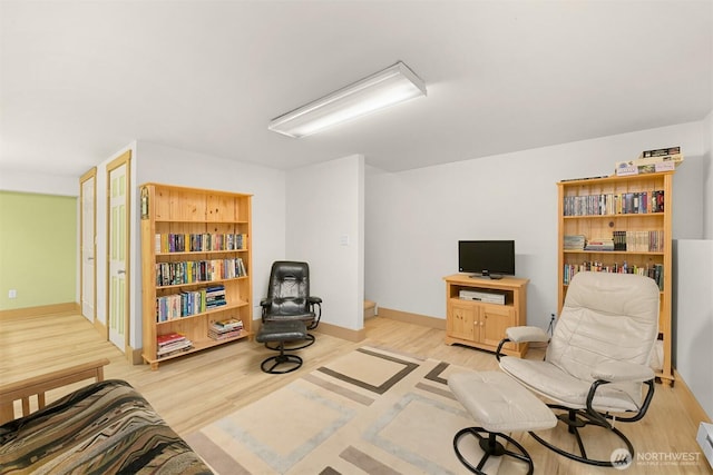7117 Rainier Way, Deming, WA 98244 - sitting room with light wood finished floors and baseboards