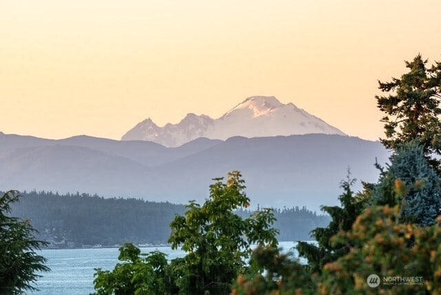 2512 Taylor Dr, Everett, WA 98203 - view of mountain backdrop with a large body of water