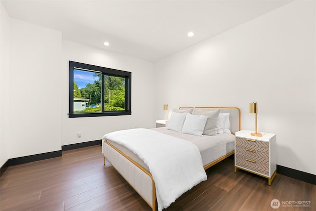 5496 Grandview Rd, Blaine, WA 98230 - bedroom with dark wood-style floors, recessed lighting, and baseboards