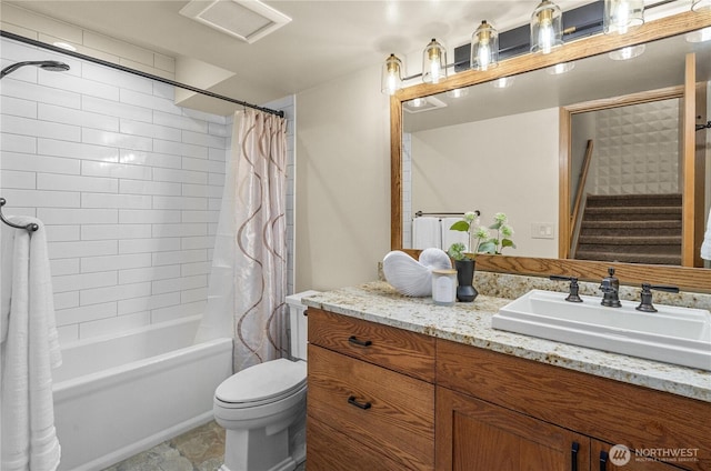 13707 SE 51st Pl, Bellevue, WA 98006 - bathroom with vanity, shower / bath combo with shower curtain, and toilet