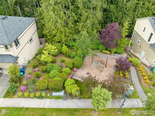 aerial view of property and surrounding area