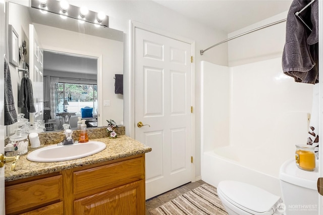 1811 Hundley Rd, Cle Elum, WA 98922 - full bathroom with toilet, vanity, and shower / bathtub combination