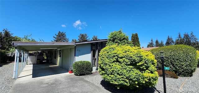82 Marjory Ln, Sequim, WA 98382 - view of front facade with driveway and an attached carport