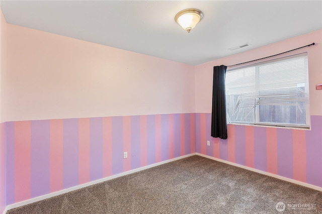 600 S County Rd, Warden, WA 98857 - unfurnished room with carpet flooring, wallpapered walls, and baseboards