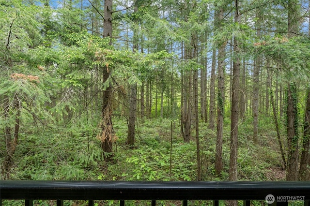 25025 SE Klahanie Blvd Unit D204, Sammamish, WA 98029 - view of wooded area