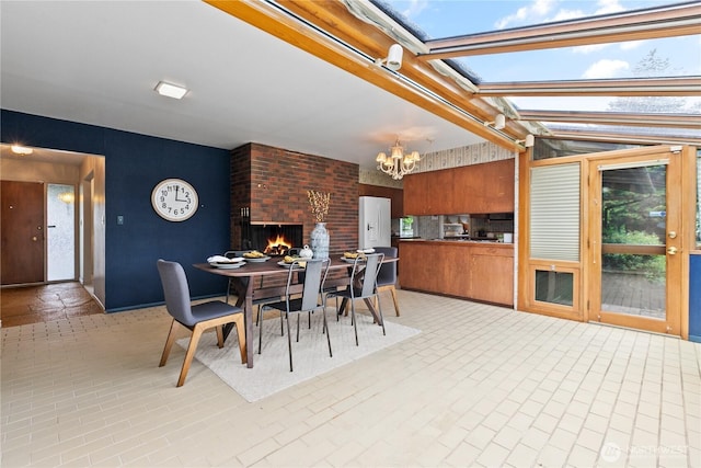 907 Baker St, Bellingham, WA 98225 - dining room featuring a chandelier