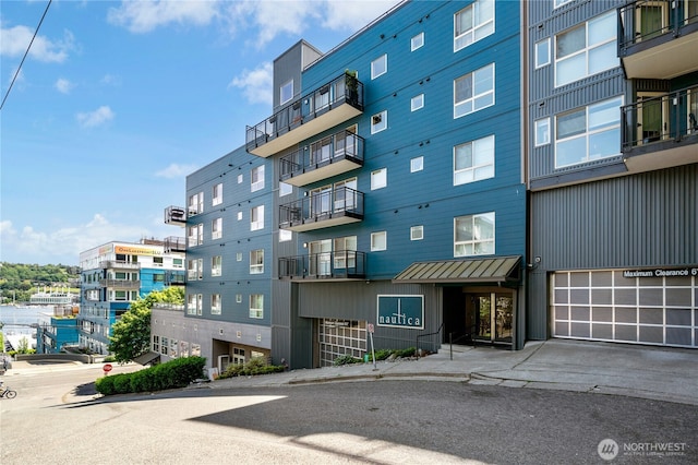 701 Galer St Unit 808, Seattle, WA 98109 - view of apartment building / complex
