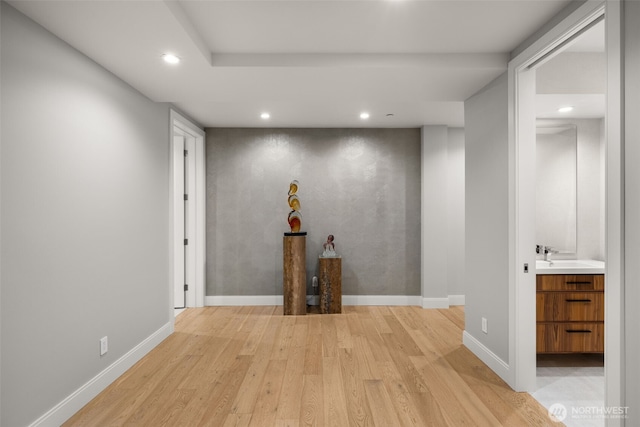8926 NE 36th St, Yarrow Point, WA 98004 - hall featuring light wood-style flooring, recessed lighting, and baseboards