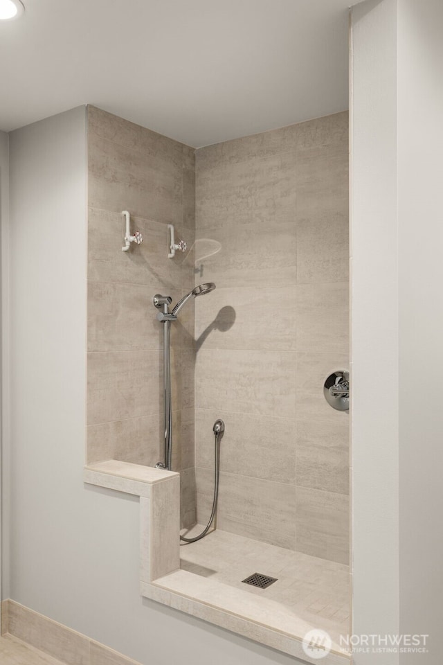 8926 NE 36th St, Yarrow Point, WA 98004 - full bath featuring tiled shower