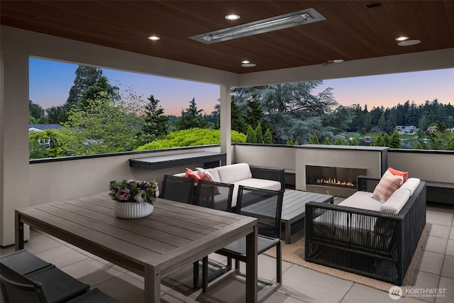 8926 NE 36th St, Yarrow Point, WA 98004 - view of patio with an outdoor hangout area