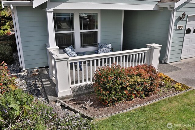 180 NW 12th Ct, Oak Harbor, WA 98277 - photo 2