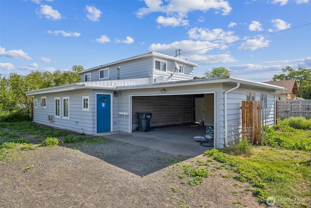47 SE 10th St, College Place, WA 99324 - back of house featuring driveway