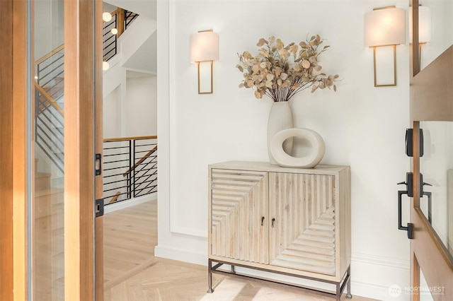 11320 113th Pl NE, Kirkland, WA 98033 - hallway featuring an upstairs landing and baseboards