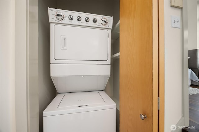 3818 S Hudson St Unit A, Seattle, WA 98118 - washroom featuring stacked washing machine and dryer